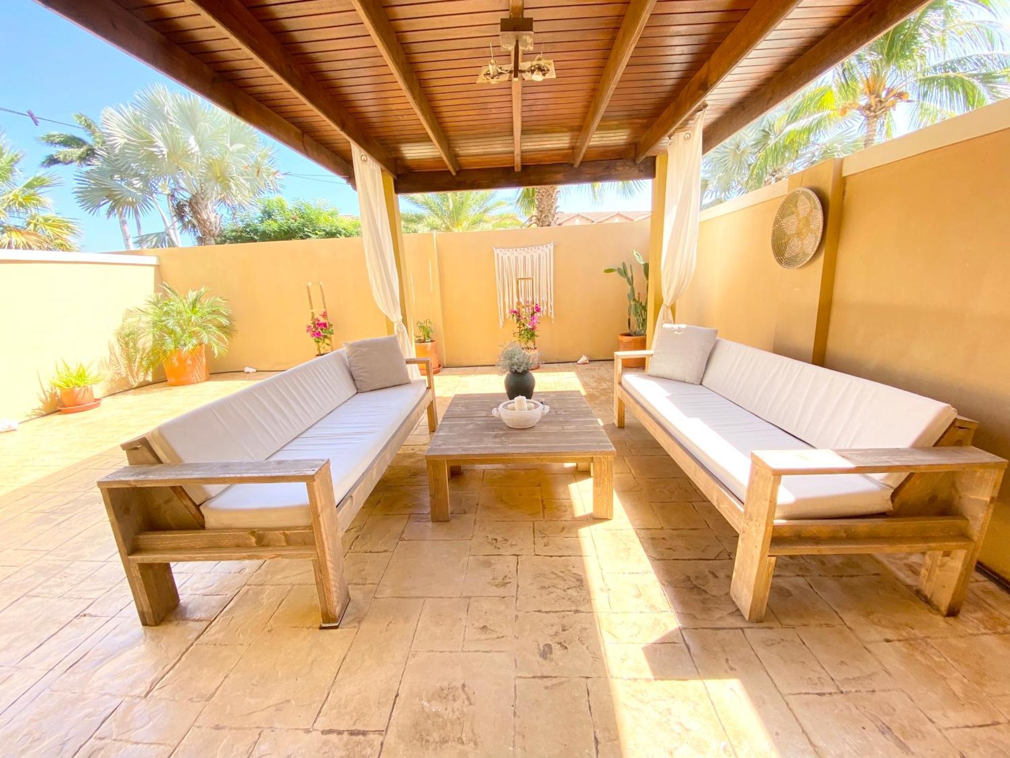 Casa Azure Aruba Villa Palm Beach Exterior photo