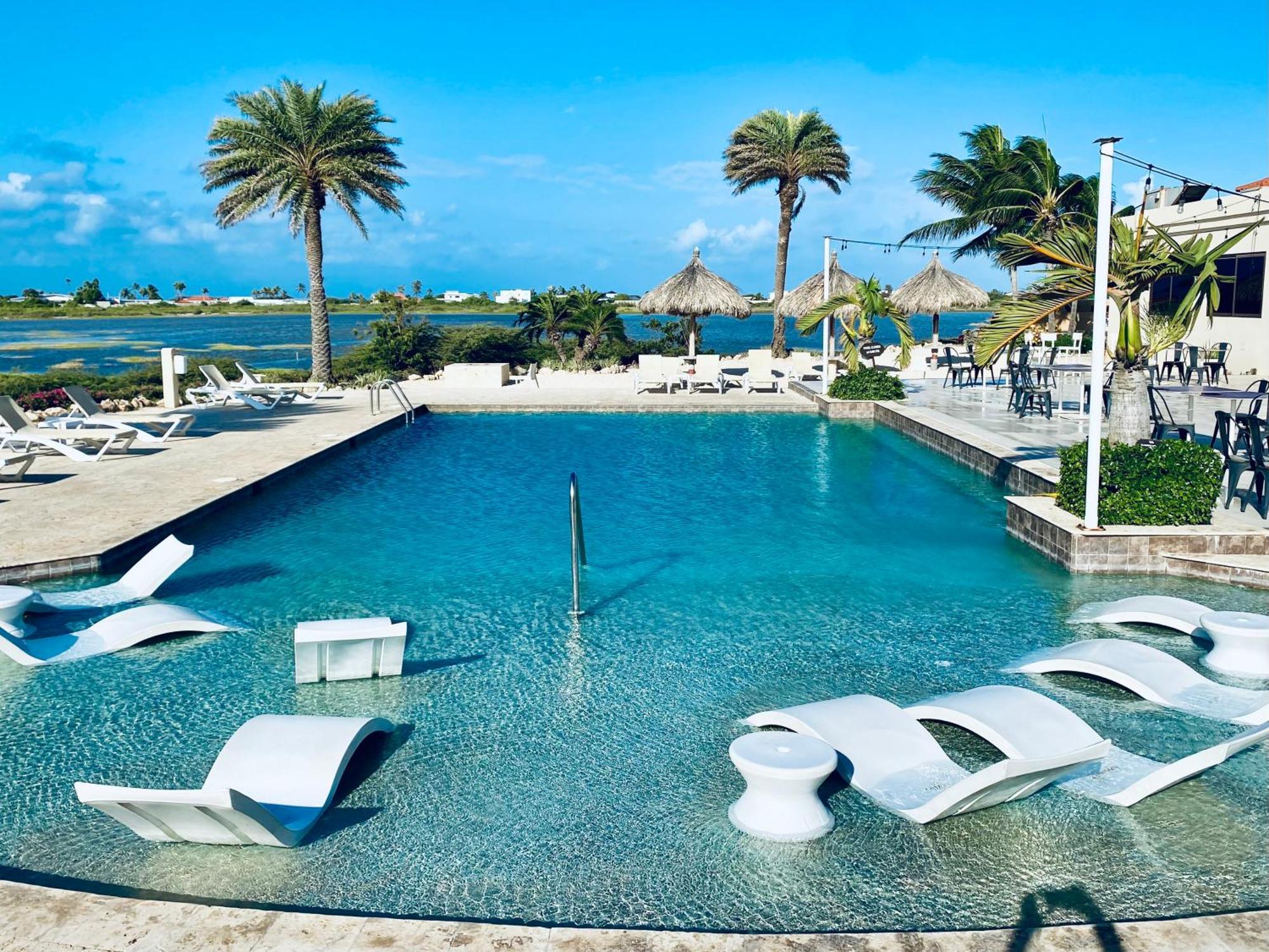 Casa Azure Aruba Villa Palm Beach Exterior photo