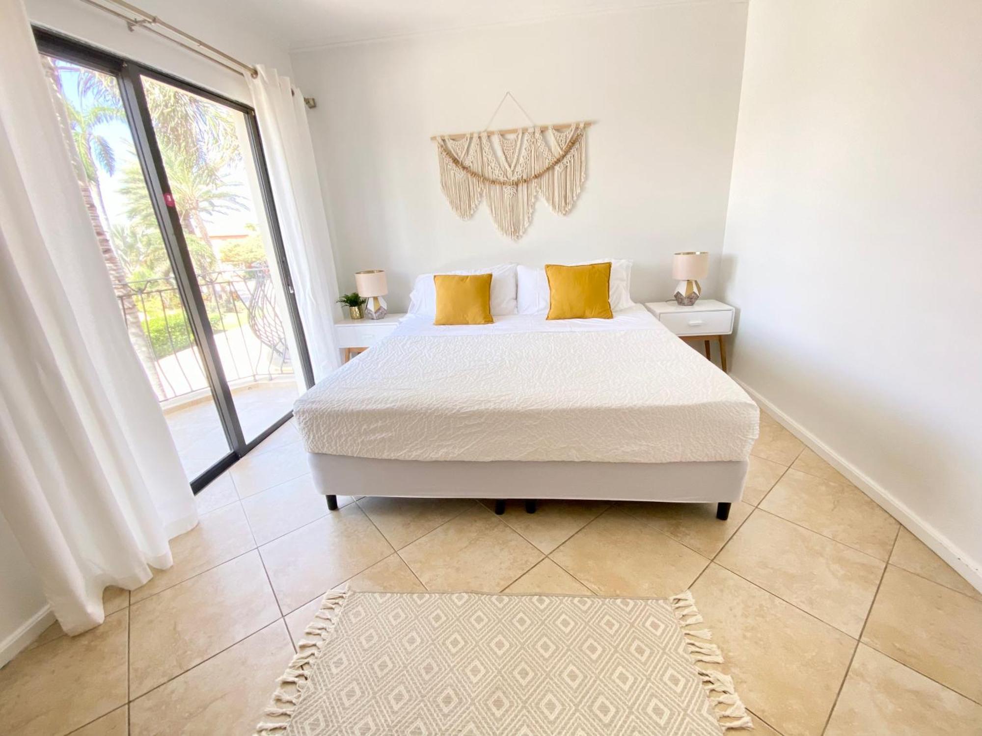 Casa Azure Aruba Villa Palm Beach Exterior photo